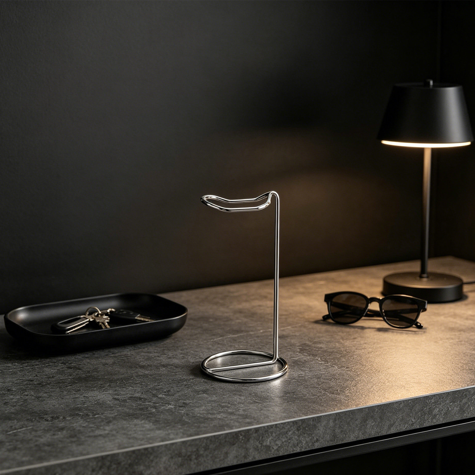 حامل سماعات رأس معدني بسيط للم - مراجعة Headset Stand وسعره